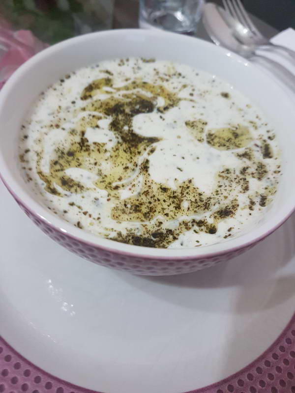 Lebeniye çorbası, Türkiye’nin güneydoğu Anadolu bölgesinde ait bir çorba çeşididir